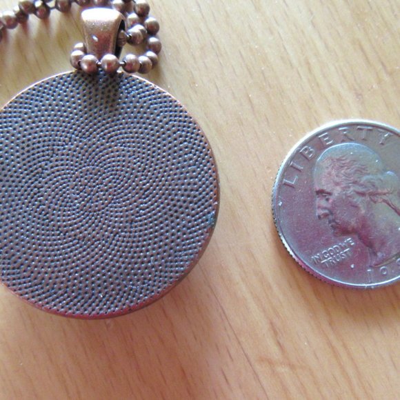 Blue agate pendant necklace in copper setting -inspirational -new hand assembled - Picture 9 of 9